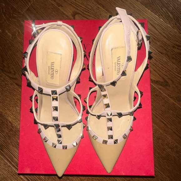 Valentino Tan Rockstud Heels - Picture 3 of 10